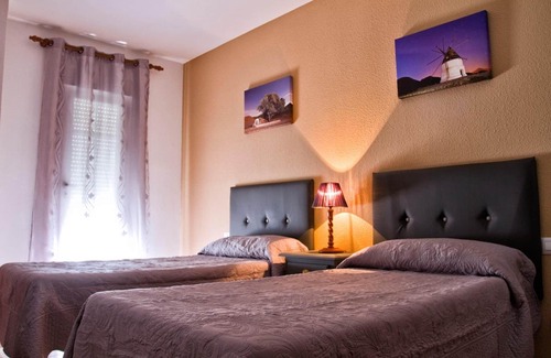 Los Albaricoques Hostel | Hostal Restaurante Alba
