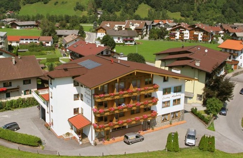 Zell am Ziller Hotel | Hotel ∙ 2 guests