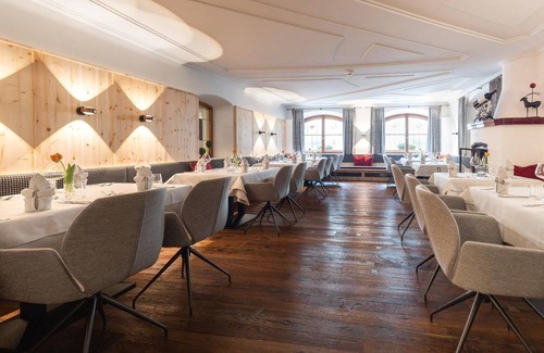 Reutte Hotel | Hotel ∙ 2 guests