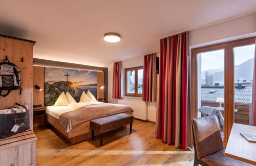 Bruck am Ziller Hotel | Hotel ∙ 4 guests
