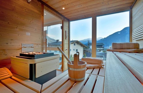 Bruck am Ziller Hotel | Hotel ∙ 4 guests
