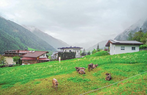 Schnann Apartment | In the cozy Schnann am Arlberg lies this vacation apartment.