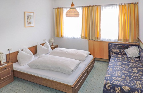 Schnann Apartment | In the cozy Schnann am Arlberg lies this vacation apartment.