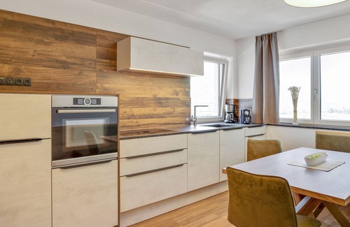 Helfenstein Apartment | Inviting Apartment in Hart im Zillertal with Sauna