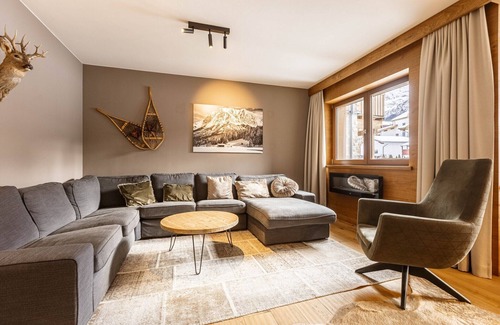Ehrwald Ski Chalet | Inviting chalet with pool in Tyrol