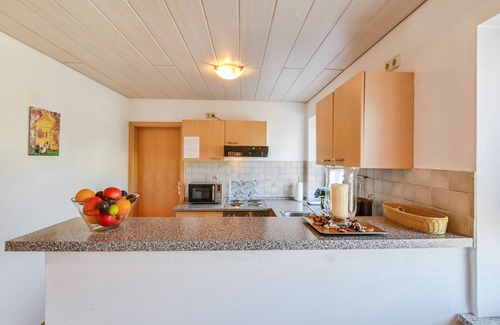 Garmisch-Partenkirchen Apartment | Katharinenhof Holiday Apartment "Kramer Groß" with Balcony, Mountain View & Wi-Fi