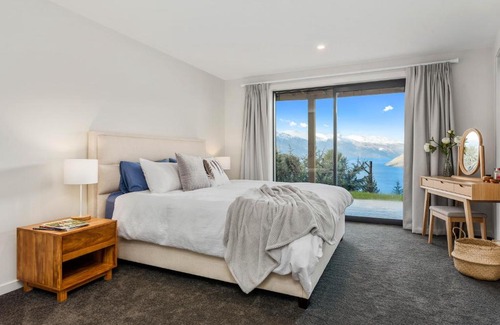 Fernhill House | Kikorangi View