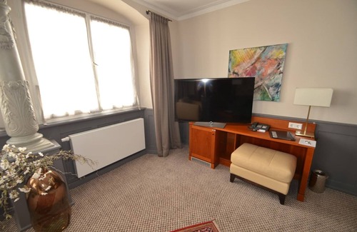 Insel Apartment | Kornspeicher Suite mit Doppelbett, Dusche, WC und kostenfreiem WLAN