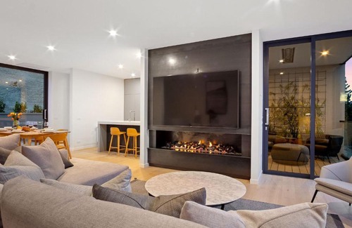 Queenstown House | Luxury Townhouse on Woods Lane