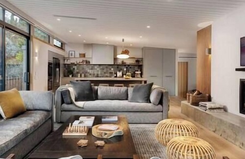 Queenstown City Centre House | Matariki Residence, Queenstown, New Zealand