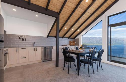Fernhill Apartment | Modern, Plush & Picturesque - Brand New Townhouse