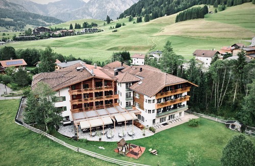 Tannheim House | Morning sun - Hotel Bogner Hof