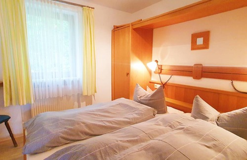 Uebersee House | Motel ∙ 4 guests