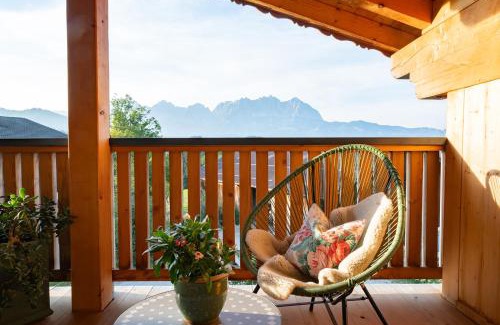 Kitzbuehel Apartment | Mountain Vista - Bio Yoga Hof