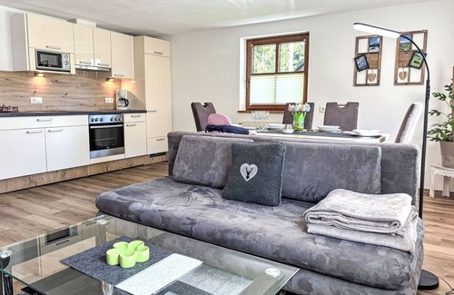 Schnann Apartment | Nice apartment for 5 people with WIFI and TV