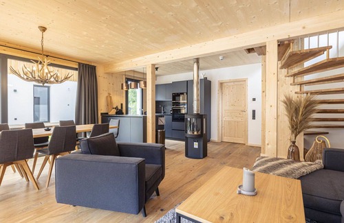 Biberwier House | Nice apartment in villa for 10 people with WIFI, TV, terrace, panoramic view and parking
