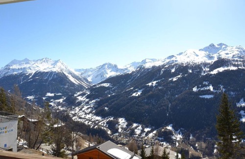 St. Luc Apartment | Outside : on the 3rd floor of a five-storey apartment house, lift, south balcony with beautiful view