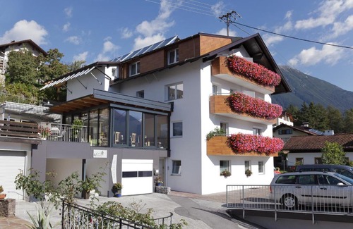 Imst Bed & Breakfast | Pension Waldesruh