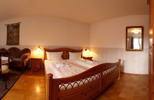 Rothenburg Old Town Resort | Private room ∙ 1 bedroom ∙ 5 guests