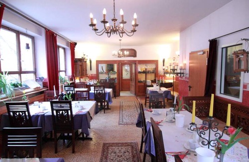 Rothenburg Old Town Resort | Private room ∙ 1 bedroom ∙ 5 guests