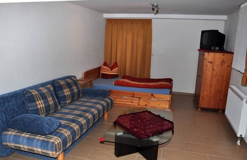 Stockstadt am Main Resort | Private room ∙ 3 guests