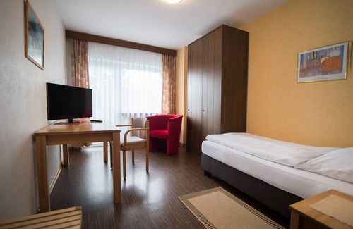 Wolframs-Eschenbach Resort | Private room ∙ 1 bedroom ∙ 1 guest
