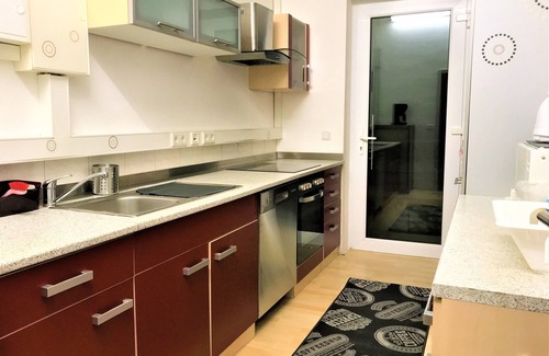Rottenbach Apartment | Private family-friendly apartment - 8 people, with WIFI, small garden