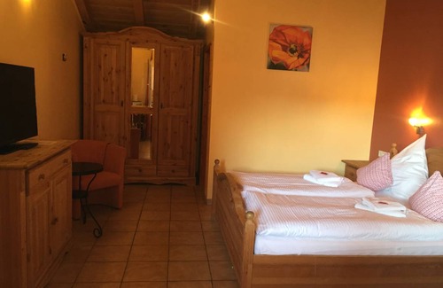 Lauf an der Pegnitz Resort | Private room ∙ 1 bedroom ∙ 2 guests