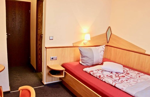 Vohenstrauss Resort | Private room ∙ 1 bedroom ∙ 2 guests