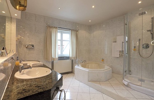 Volkach Resort | Private room ∙ 1 bedroom ∙ 2 guests