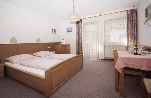 Bad Goegging Resort | Private room ∙ 1 bedroom ∙ 2 guests