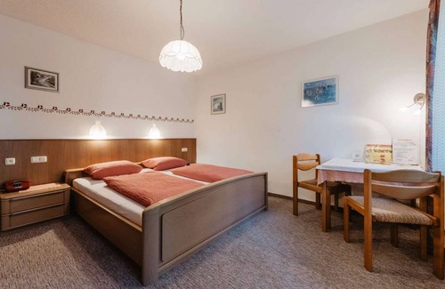Bad Goegging Resort | Private room ∙ 1 bedroom ∙ 2 guests