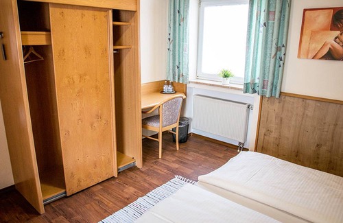 Waldstetten Resort | Private room ∙ 1 bedroom ∙ 2 guests
