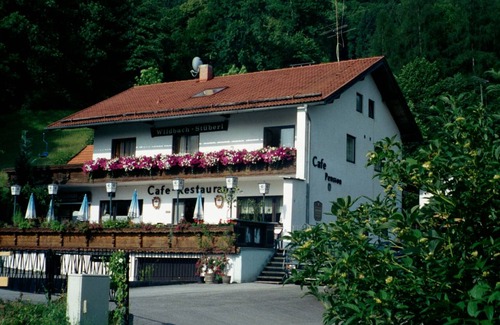Oberaudorf Resort | Private room ∙ 1 guest