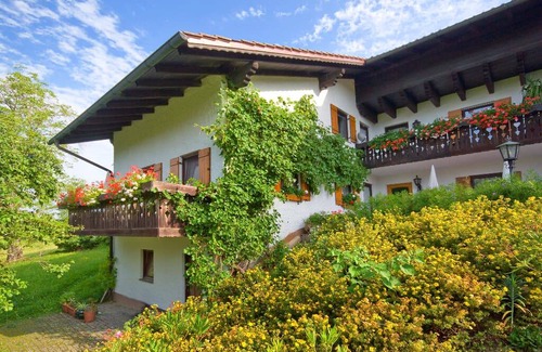 Neukirchen vorm Wald Resort | Private room ∙ 1 guest