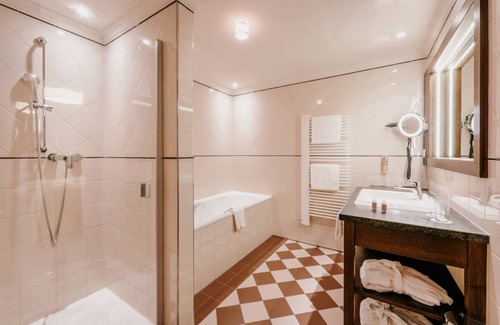 Bad Goegging Resort | Private room ∙ 2 guests