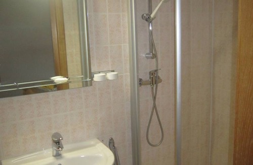 Traunreut Resort | Private room ∙ 2 guests
