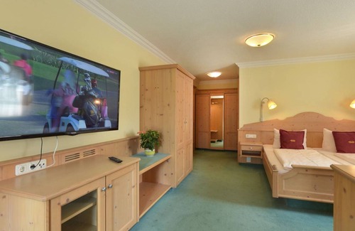 Niederaudorf Resort | Private room ∙ 3 guests