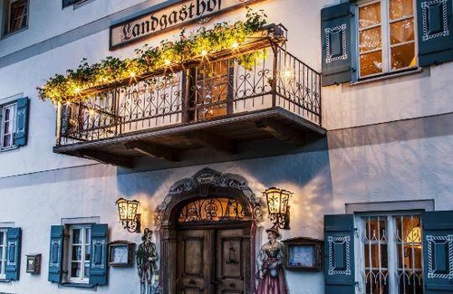 Frasdorf Resort | Private room ∙ 3 guests