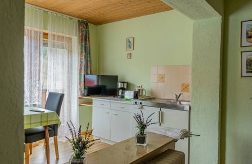 Etzelwang Resort | Private room ∙ 3 guests