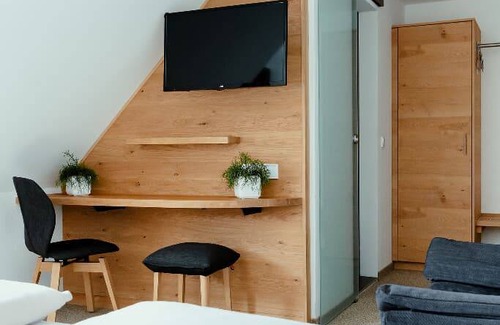 Waldsassen Resort | Private room ∙ 3 guests