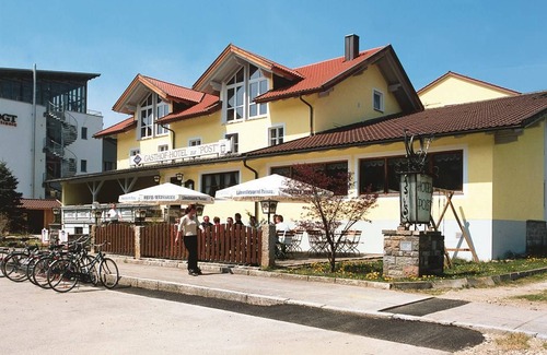 Obernzell Resort | Private room ∙ 3 guests
