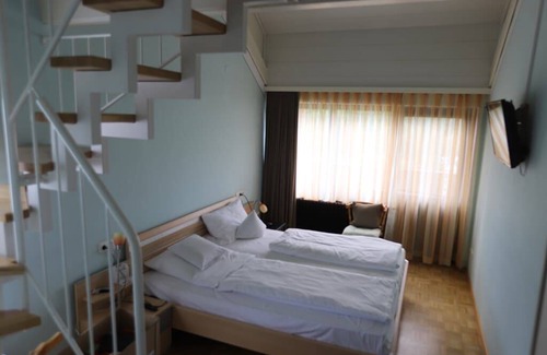Thanstein Resort | Private room ∙ 3 guests