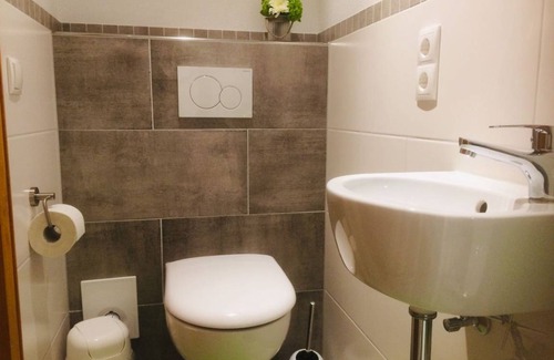 Frasdorf Resort | Private room ∙ 4 guests