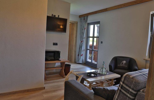 Warzenried Resort | Private room ∙ 4 guests