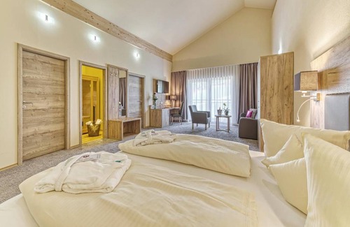 Achslach Resort | Private room ∙ 6 guests