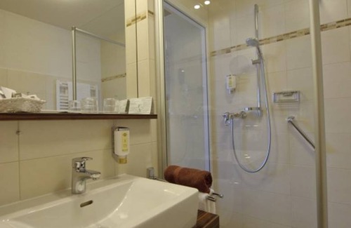 Frickenfelden Resort | Private room ∙ 1 bedroom ∙ 2 guests