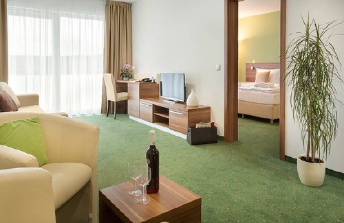 Neualbenreuth Resort | Private room ∙ 3 guests