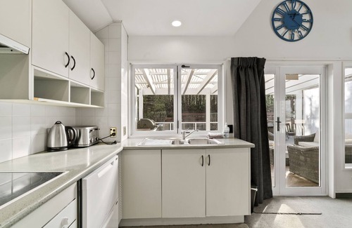 Fernhill Cottage | Queenstown Haven - Queenstown Holiday Home