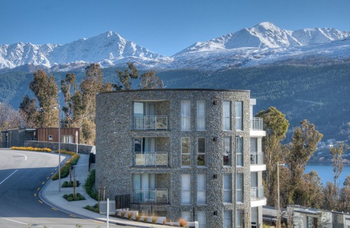 Kelvin Heights Hotel | Queenstown Village Apartments